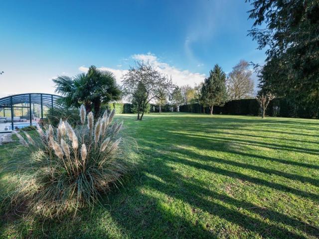 Maison 9 pièces 350 m²