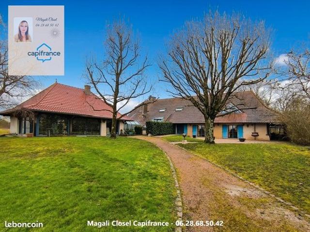 Maison 9 pièces 350 m²