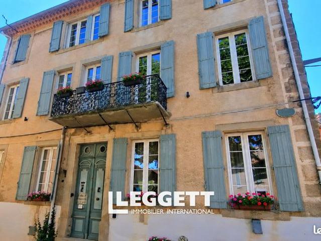 Maison 9 pièces 353 m²