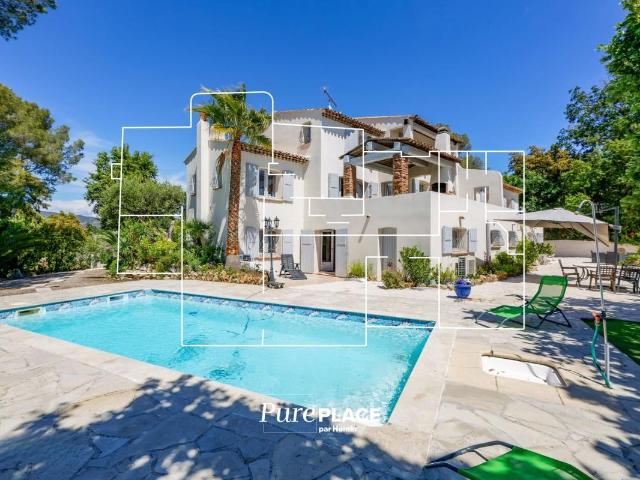 Maison 9 pièces 364 m²