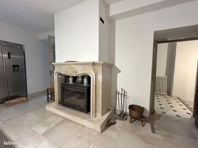 Maison 9 pièces 366 m²