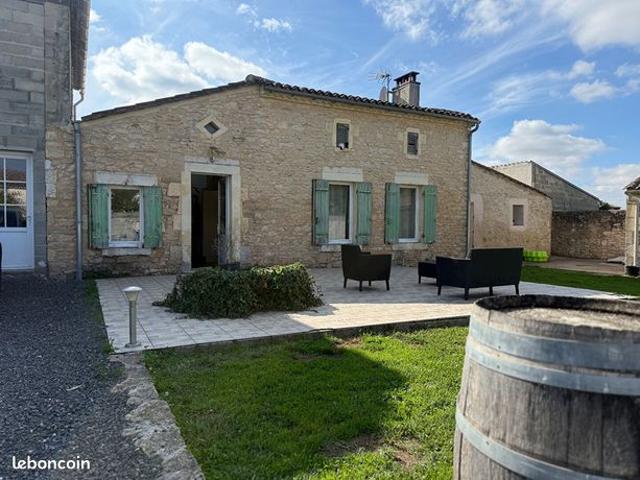 Maison 9 pièces 368 m²