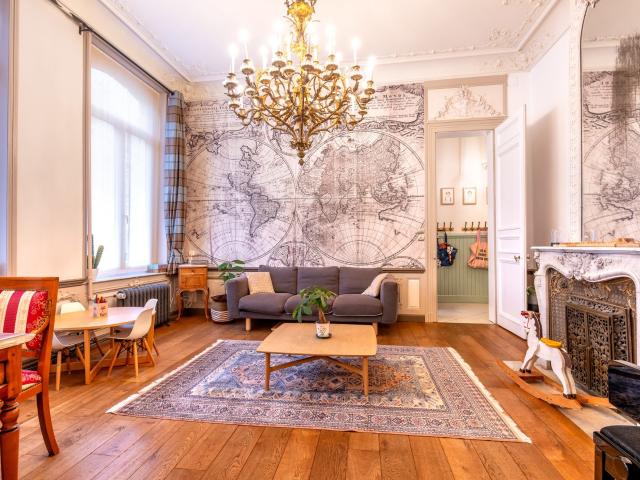 Maison 9 pièces 360 m²