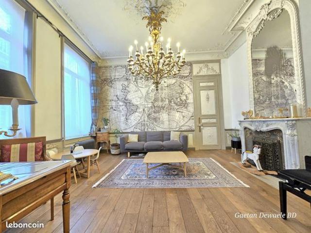 Maison 9 pièces 360 m²