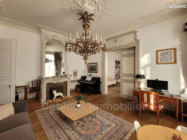 Maison 9 pièces 360 m²