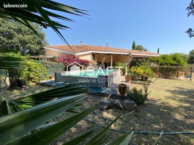 Maison 9 pièces 360 m²