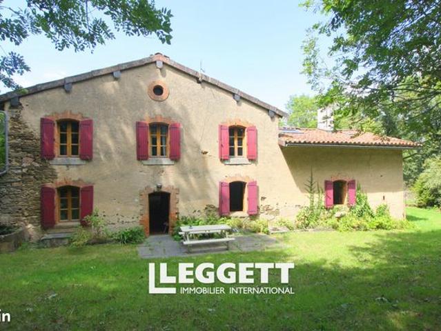 Maison 9 pièces 360 m²