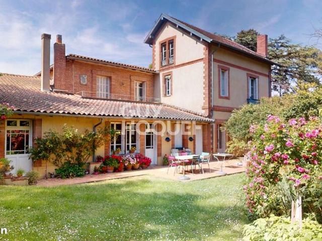 Maison 9 pièces 360 m²