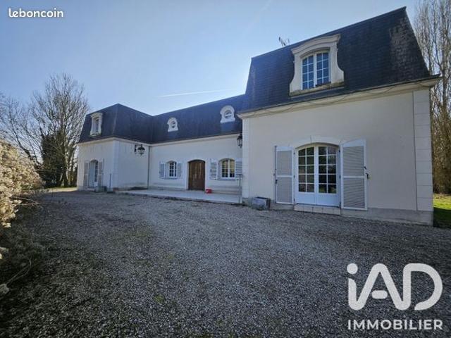 Maison 9 pièces 360 m²
