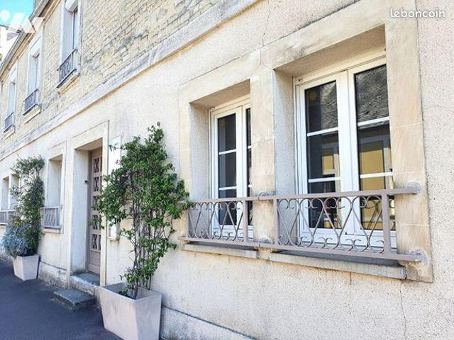 Maison 9 pièces 362 m²
