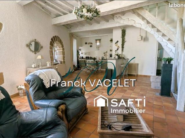 Maison 9 pièces 363 m²