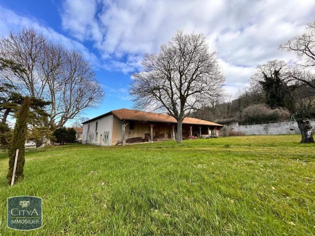 Maison 9 pièces 379 m²