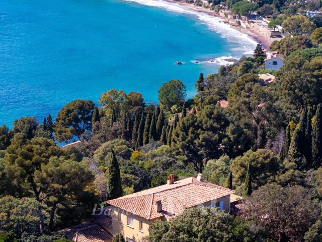Maison 9 pièces 379 m²