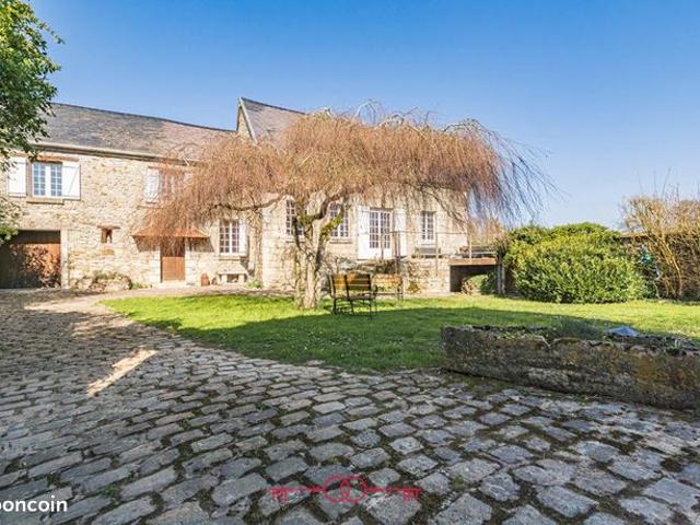 Maison 9 pièces 370 m²