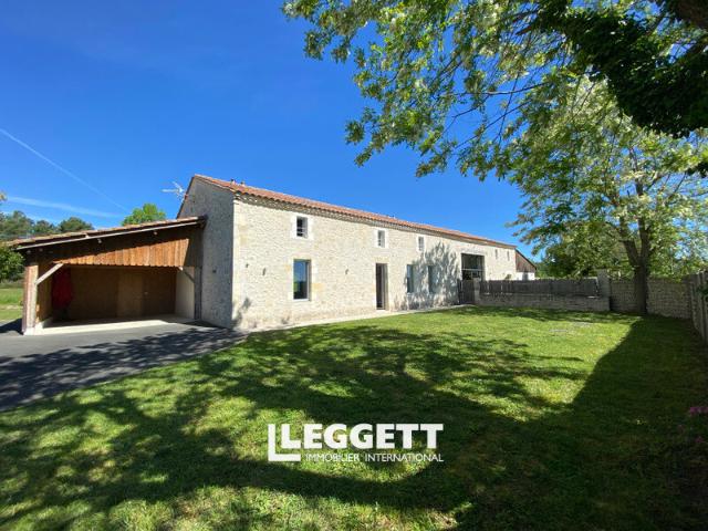 Maison 9 pièces 372 m²
