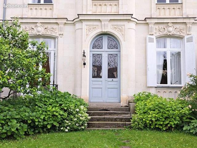 Maison 9 pièces 373 m²