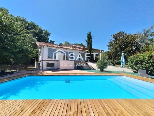 Maison 9 pièces 384 m²