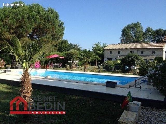 Maison 9 pièces 384 m²