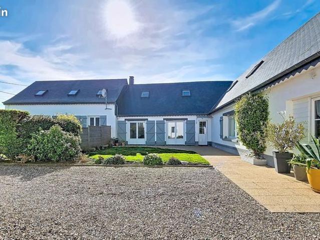 Maison 9 pièces 384 m²