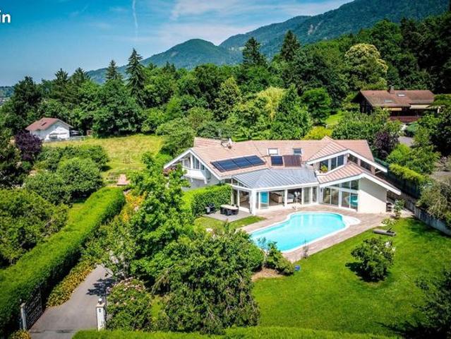 Maison 9 pièces 380 m²