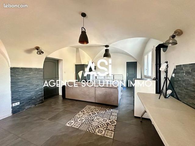 Maison 9 pièces 380 m²