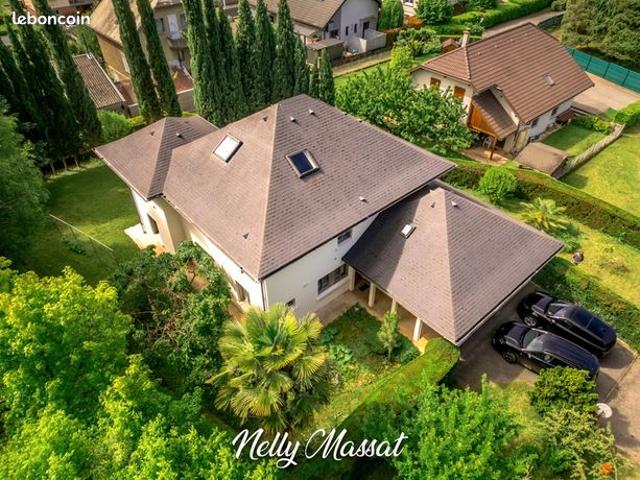 Maison 9 pièces 380 m²