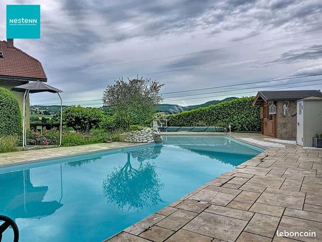 Maison 9 pièces 381 m²