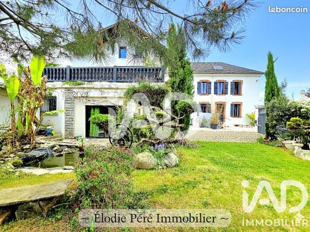 Maison 9 pièces 382 m²