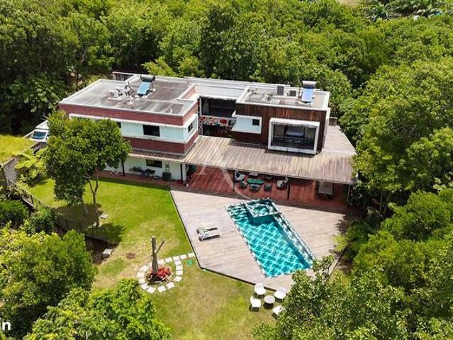 Maison 9 pièces 395 m²