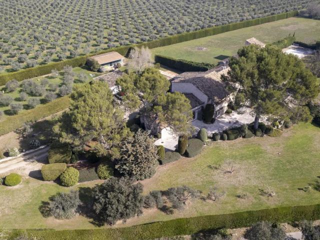 Maison 9 pièces 390 m²