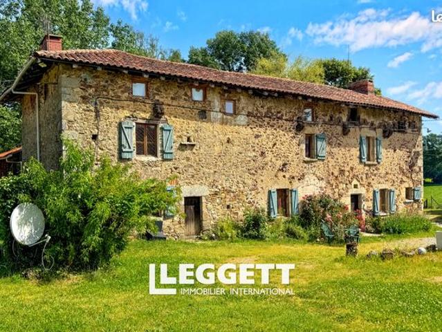 Maison 9 pièces 390 m²