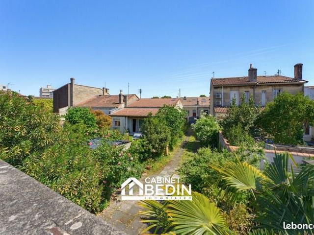 Maison 9 pièces 405 m²