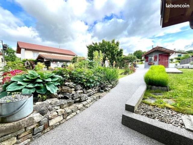 Maison 9 pièces 407 m²