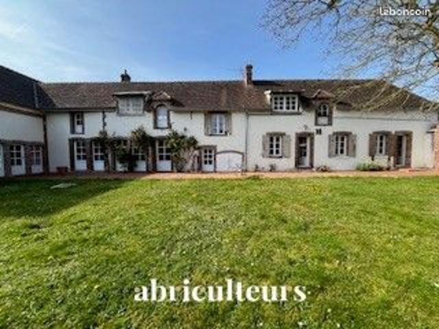 Maison 9 pièces 409 m²