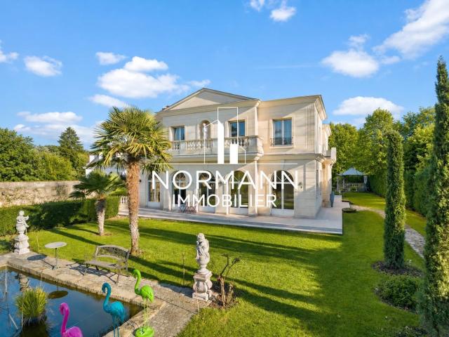 Maison 9 pièces 400 m²