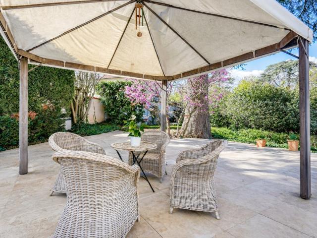 Maison 9 pièces 400 m²