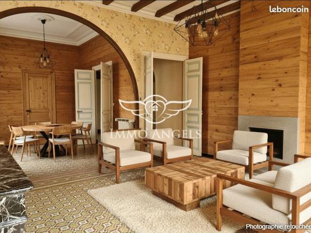 Maison 9 pièces 401 m²