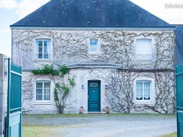Maison 9 pièces 402 m²