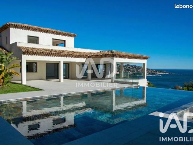 Maison 9 pièces 416 m²