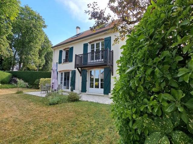 Maison 9 pièces 184 m²