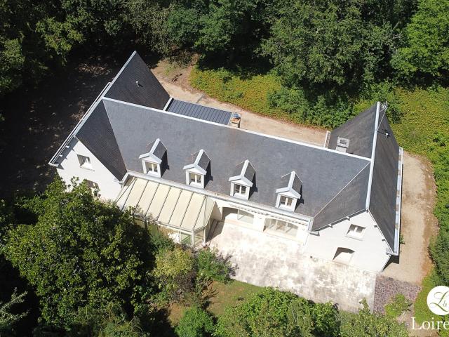 Maison 9 pièces 410 m²