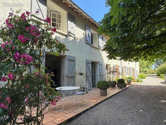 Maison 9 pièces 412 m²