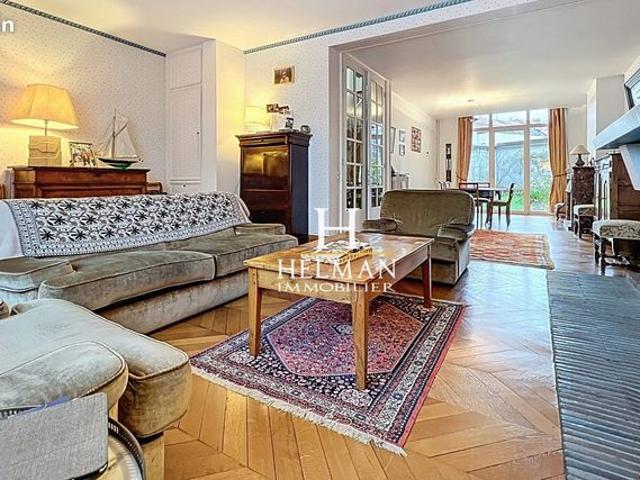 Maison 9 pièces 431 m²