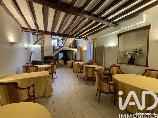 Maison 9 pièces 420 m²
