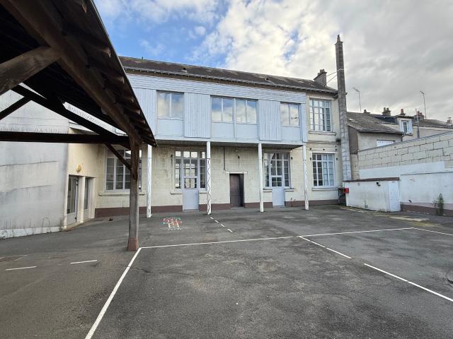 Maison 9 pièces 420 m²