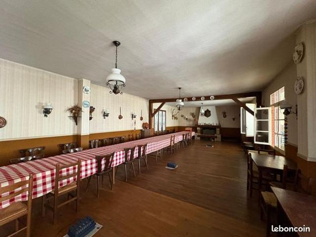 Maison 9 pièces 439 m²