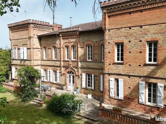 Maison 9 pièces 430 m²