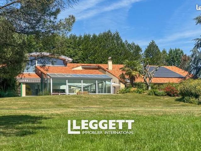 Maison 9 pièces 430 m²