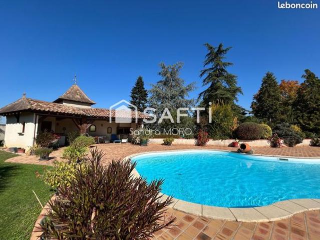 Maison 9 pièces 430 m²