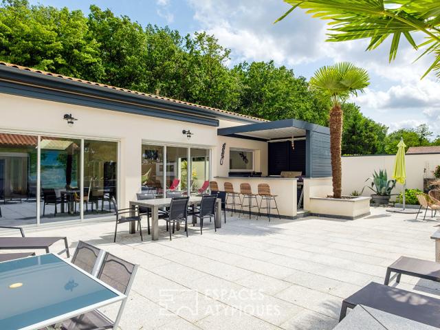 Maison 9 pièces 445 m²